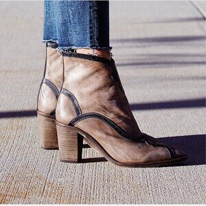 Free People Winding Road Khaki Genuine Leather Ankle Boots Women EU/ 38  US/7.5